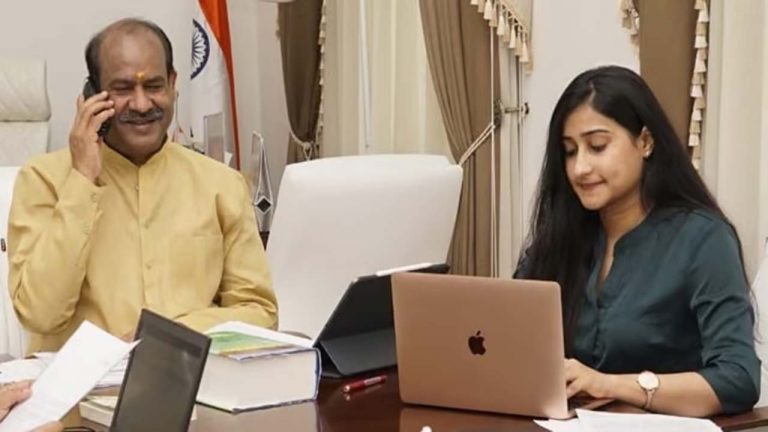 Om birla: లోక్‌సభ స్పీకర్ కుమార్తె జాబ్‌పై విమర్శలు.. హైకోర్టులో పరువు నష్టం దావా