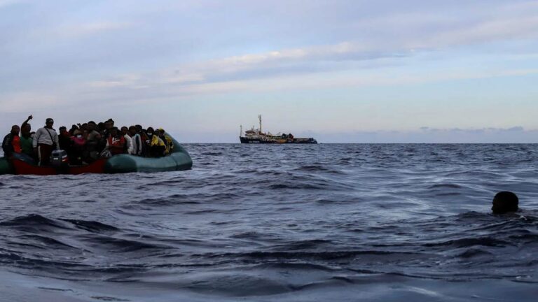 Boat Capsizes: మౌరిటానియా తీరంలో పడవ బోల్తా.. 89 మంది మృతి