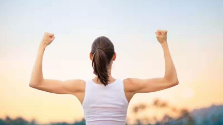 Health Tips: ఎముకలు బలంగా ఉండాలంటే ఈ ఆహారపదార్థాలు తినండి..మహిళలకు తప్పనిసరి