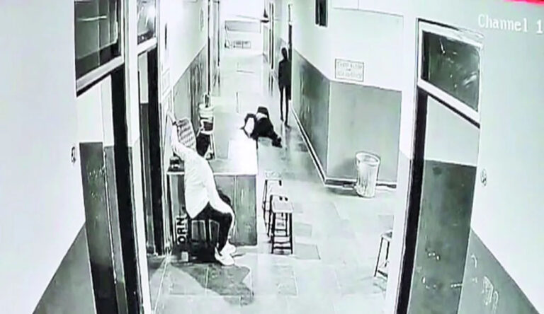 Heart Attack : పాఠశాలలో ఒక్కసారిగా కూలబడిపోయిన విద్యార్థి.. వైరల్ వీడియో..