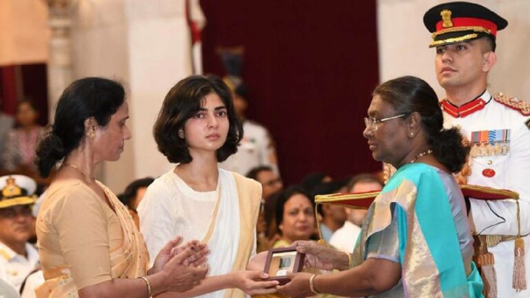 Captain Anshuman Singh: అమరుడి భార్యపై నీచమైన కామెంట్లు చేసింది పాకిస్తాన్ వ్యక్తి: ఎన్‌సీడబ్ల్యూ చీఫ్..