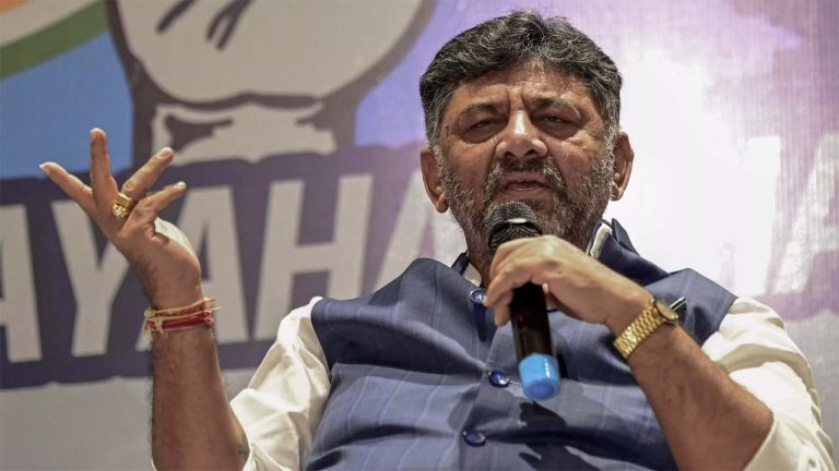 DK Shivakumar: బెంగళూరులో జనాభా కోటి దాటారు.. ప్రైవేట్ ఉద్యోగాల కోటాపై కీలక వ్యాఖ్యలు