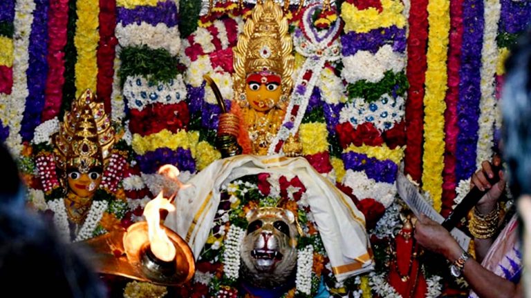 Secunderabad Bonalu: రేపే సికింద్రాబాద్ మహంకాళి బోనాలు.. రెండు రోజులు ట్రాఫిక్ ఆంక్ష‌లు..