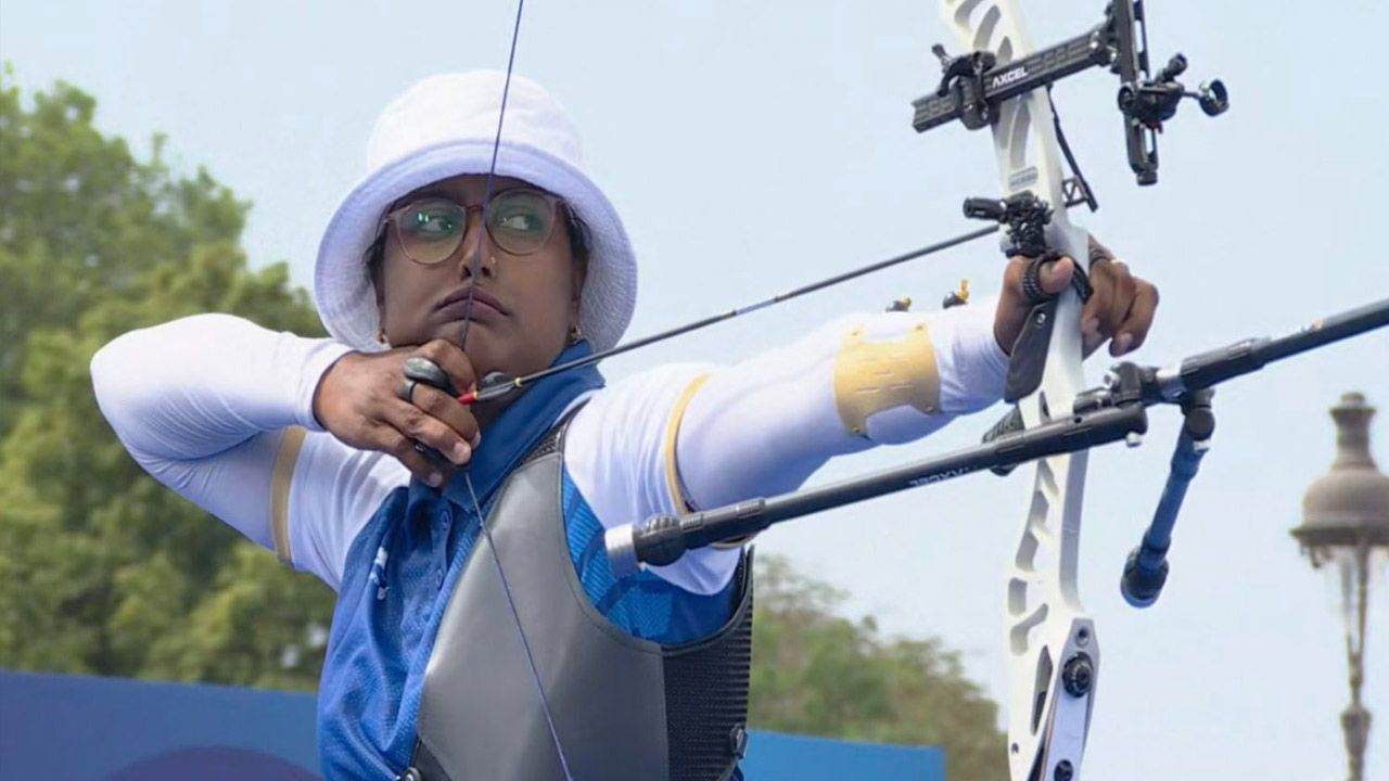 Paris Olympics 2024: ఆర్చర్‌ విభాగంలో ప్రీక్వార్టర్‌ ఫైనల్‌కు దూసుకెళ్లిన దీపికా కుమారి..