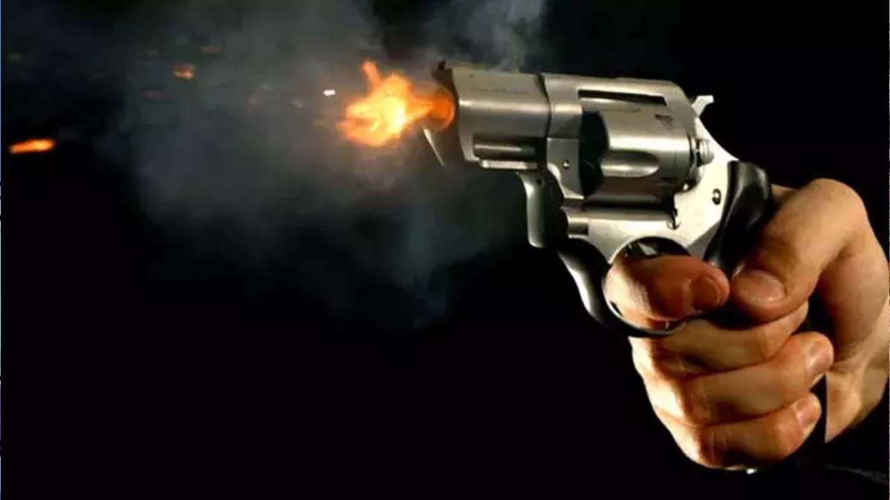 Robbers Attacked: పెద్ద అంబర్‌ పేటలో పోలీసులపై దాడికి తెగబడ్డ దోపిడి దొంగలు..