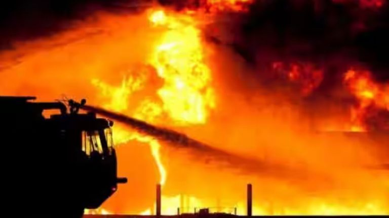Fire Accident: ఏపీలో భారీ అగ్ని ప్రమాదం.. ఆరుగురు సజీవ దహనం..
