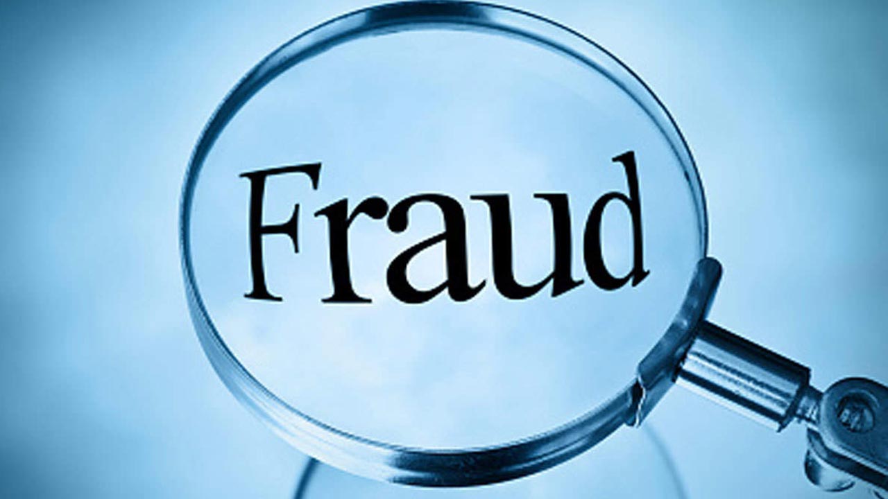 Chit Fund Fraud: చిట్టీల పేరుతో ఘరానా మోసం.. రూ.50 లక్షలతో పరారీ