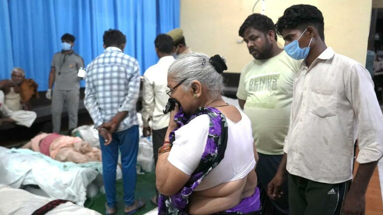 Hathras Stampede: హత్రాస్ ఘటన.. మృతదేహాలు బాధిత కుటుంబాలకు అప్పగింత