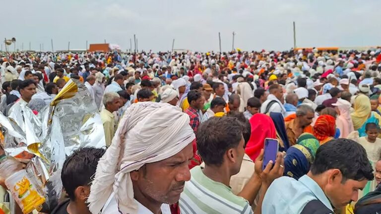 Hathras Stampede: హత్రాస్‌ తొక్కిసలాట ఘటన.. ప్రధాన నిందితుడి సమాచారం ఇస్తే రూ.లక్ష రివార్డు