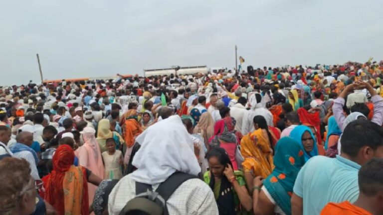 Hathras stampede: హత్రాస్‌ తొక్కిసలాటపై సుప్రీంలో పిటిషన్..రేపు విచారించినున్న సీజేఐ