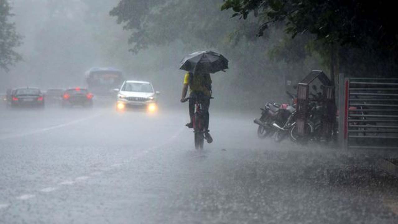 Heavy rain alert: పలు రాష్ట్రాలకు భారీ వర్ష సూచన.. ఏఏ రాష్ట్రాలంటే..!