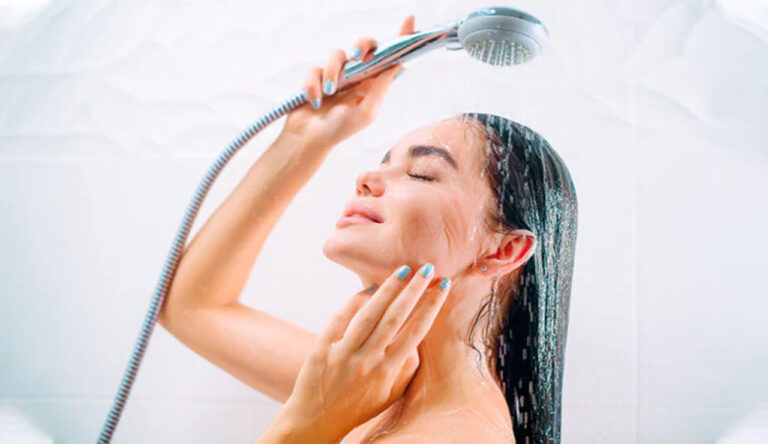 Hot vs Cold Water For Bathing : స్నానం చేయడానికి వేడి నీరు మంచిదా లేక చల్లని నీరా..?