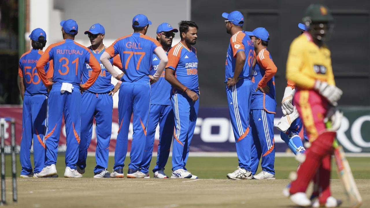 IND vs ZIM: తక్కువ స్కోరుకే కట్టడి చేసిన భారత్.. టార్గెట్ ఎంతంటే..?