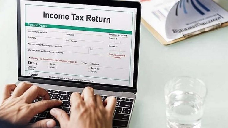ITR filing: రికార్డ్ స్థాయిలో ఐటీ రిటర్నులు దాఖలు.. ఒక్కరోజులోనే ఎన్ని వచ్చాయంటే..!