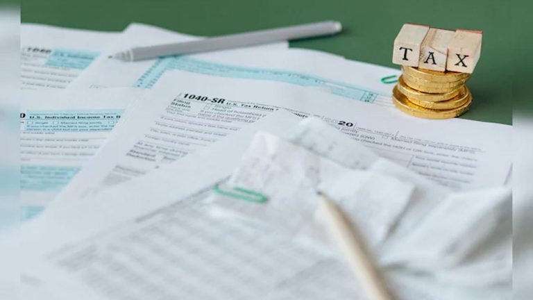 ITR Filing: ఐటీఆర్‌ ఫైలింగ్‌కు మరికొన్ని గంటలే గడువు.. దాటితే ఆ ప్రయోజనాలు ఉండవు!