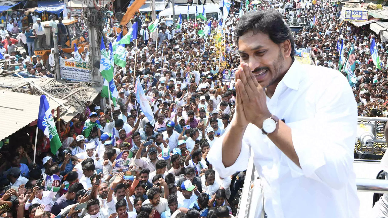 YS Jagan: నేడు పులివెందులలో వైఎస్ జగన్.. ప్రజలతో ముఖాముఖి..!