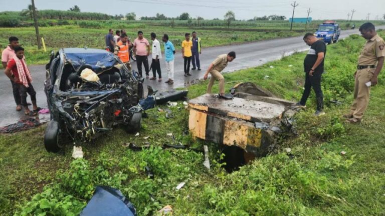 Pune accident: పూణెలో కారు ప్రమాదం.. ఐదుగురు తెలంగాణ యువకుల మృతి