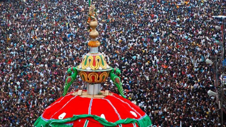 Jagannath Rath Yatra:రథ యాత్రలో తోపులాట..ఒకరి మృతి..వందల మందికి గాయాలు