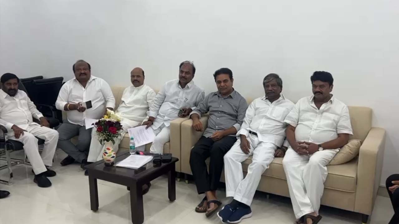 MLA Bandla Krishna Mohan: తిరిగి బీఆర్ఎస్ గూటికి గద్వాల్ ఎమ్మెల్యే.. షాక్ లో కాంగ్రెస్…!?