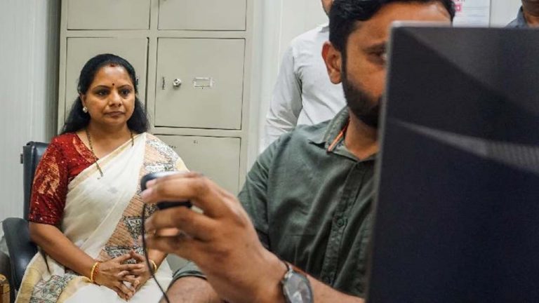 MLC Kavitha: కవిత సీబీఐ లిక్కర్ కేసు.. నేడు రౌస్ అవెన్యూ కోర్టులో విచారణ..