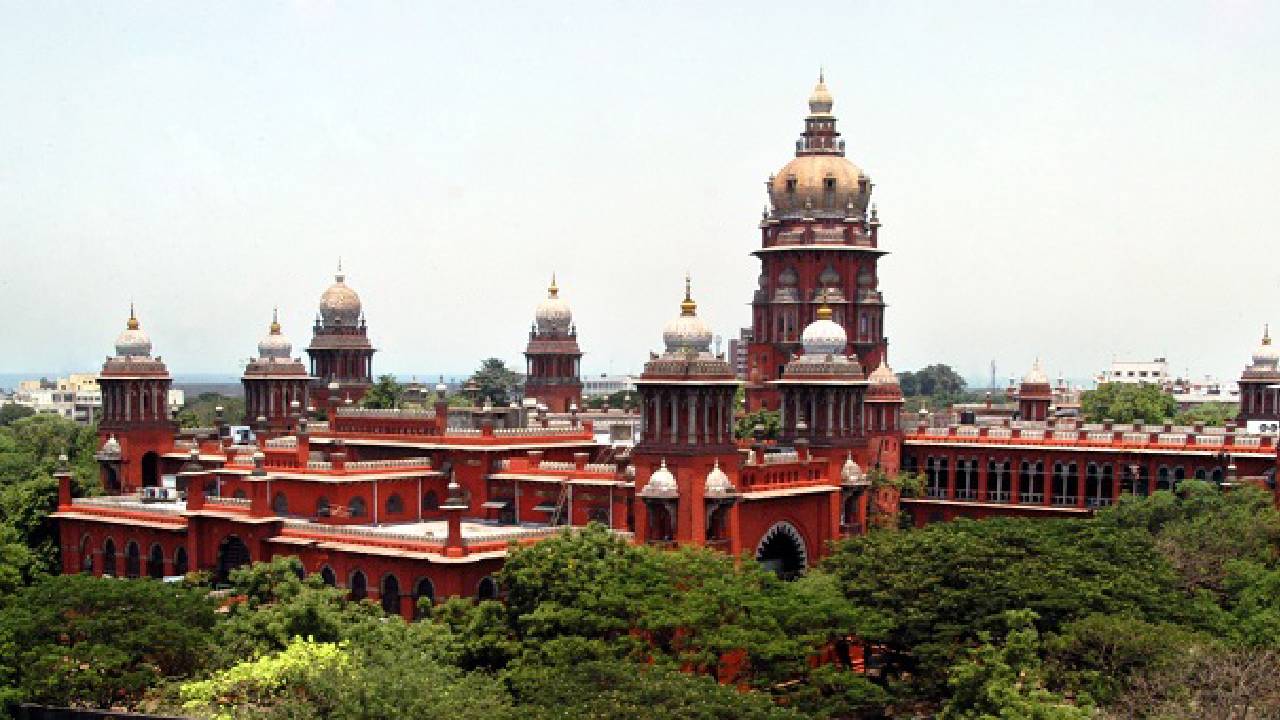 Madras High Court: వ్యభిచార గృహానికి భద్రత కల్పించాలని హైకోర్టులో పిటిషన్..