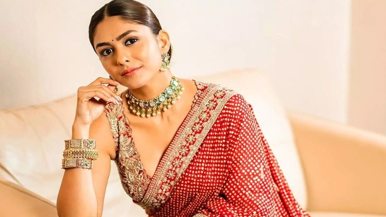 Mrunal Thakur: బాలీవుడ్‌లో జాక్‌పాట్ కొట్టిన సీత