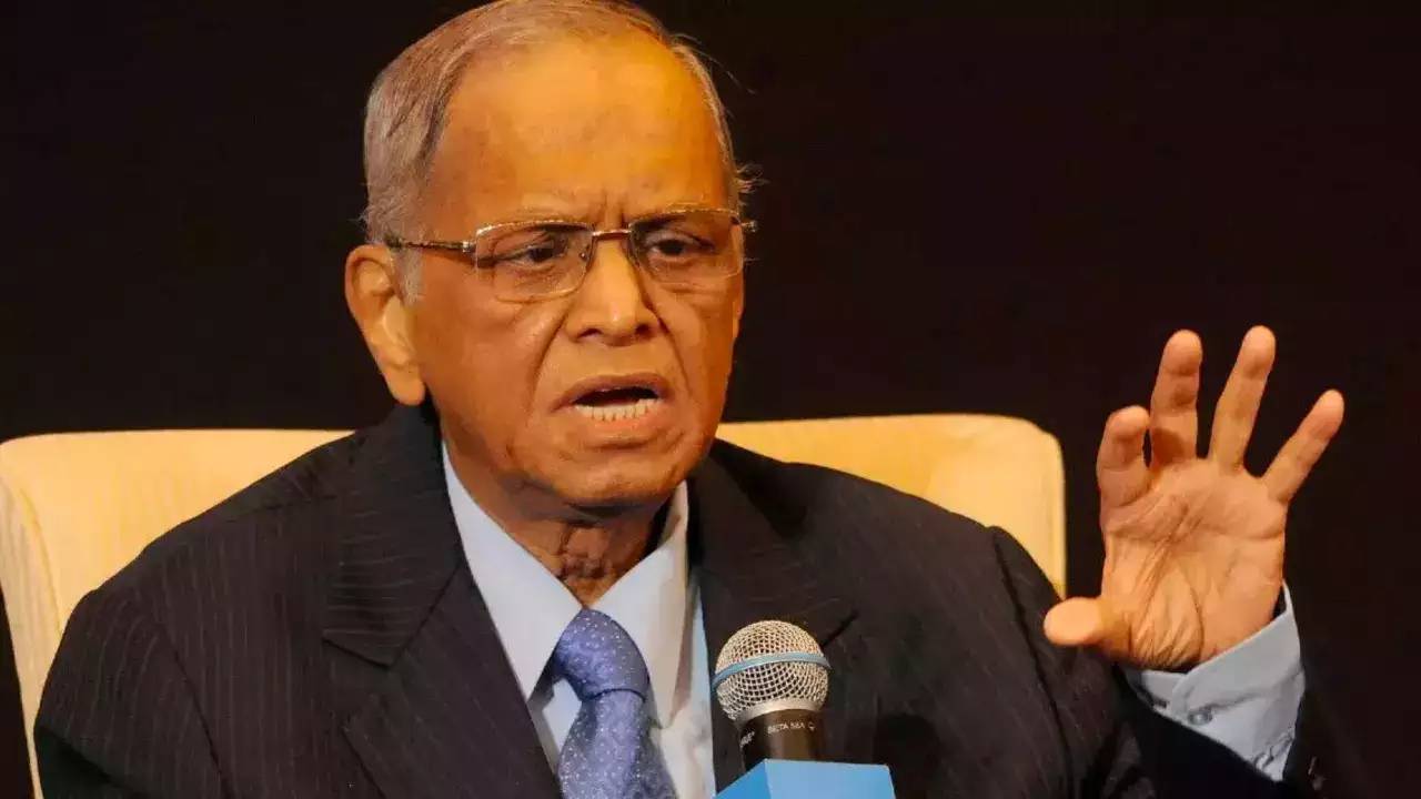 Narayana Murthy: చైనాతో భారత్ పోటీ పడలేదు..!ఇన్ఫోసిస్ సహ వ్యవస్థాపకుడు సంచలన వ్యాఖ్యలు..
