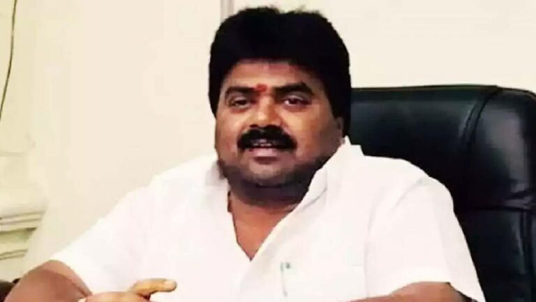 Kona Ravikumar: స్వయంగా పింఛన్ దారుల వద్దకు వెళ్లిన మొద్దమొదటి సీఎం చంద్రబాబు..