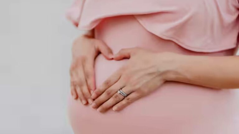 Crazy Offer : ఒరేయ్ ఆజామూ లగెత్తరోయ్.. అందమైన అమ్మాయిని ప్రెగ్నెంట్ చేస్తే పదివేలట