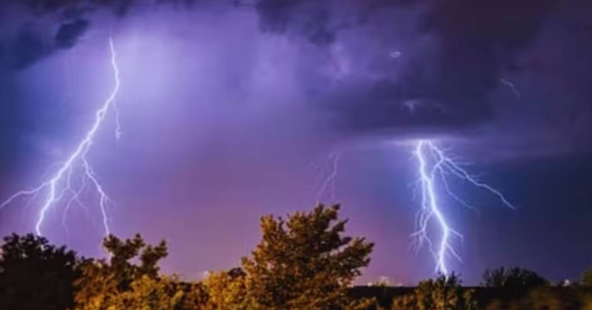 Lightning Strikes : బీహార్‌లో 54, యూపీలో 43, జార్ఖండ్‌లో 35మంది మృతి… పలు రాష్ట్రాల్లో పిడుగుల విధ్వంసం