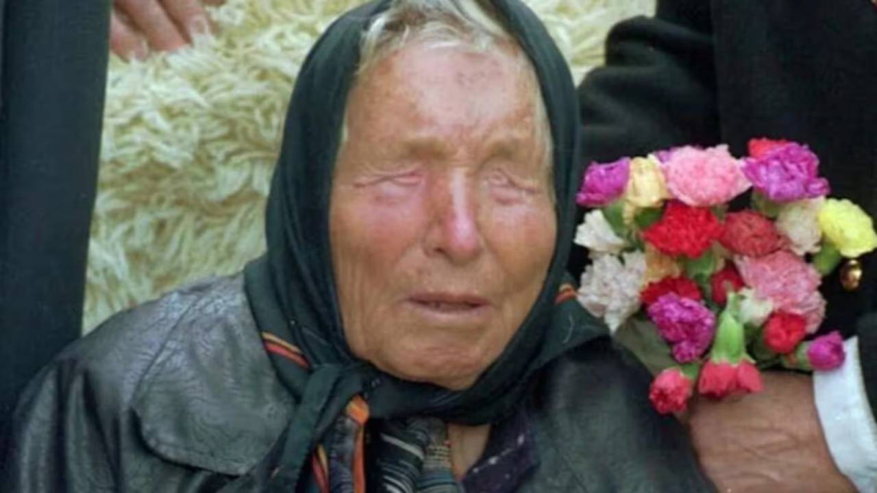 Baba Vanga : భూమి, అంగారక గ్రహాల మధ్య యుద్ధం.. గ్రహాంతరవాసులతో పరిచయం : బాబా వెంగా అంచనా