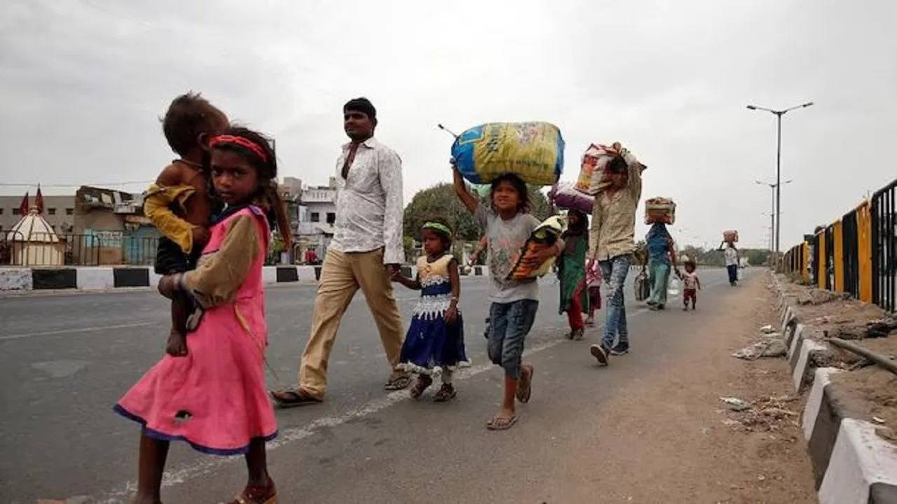 Meghalaya : మేఘాలయలో బయటి వ్యక్తులను నో పర్మిషన్