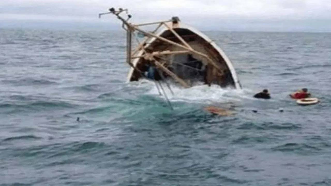 Boat Catches Fire : హైతీ తీరంలో ఓడలో భారీ అగ్నిప్రమాదం.. 40 మంది మృతి