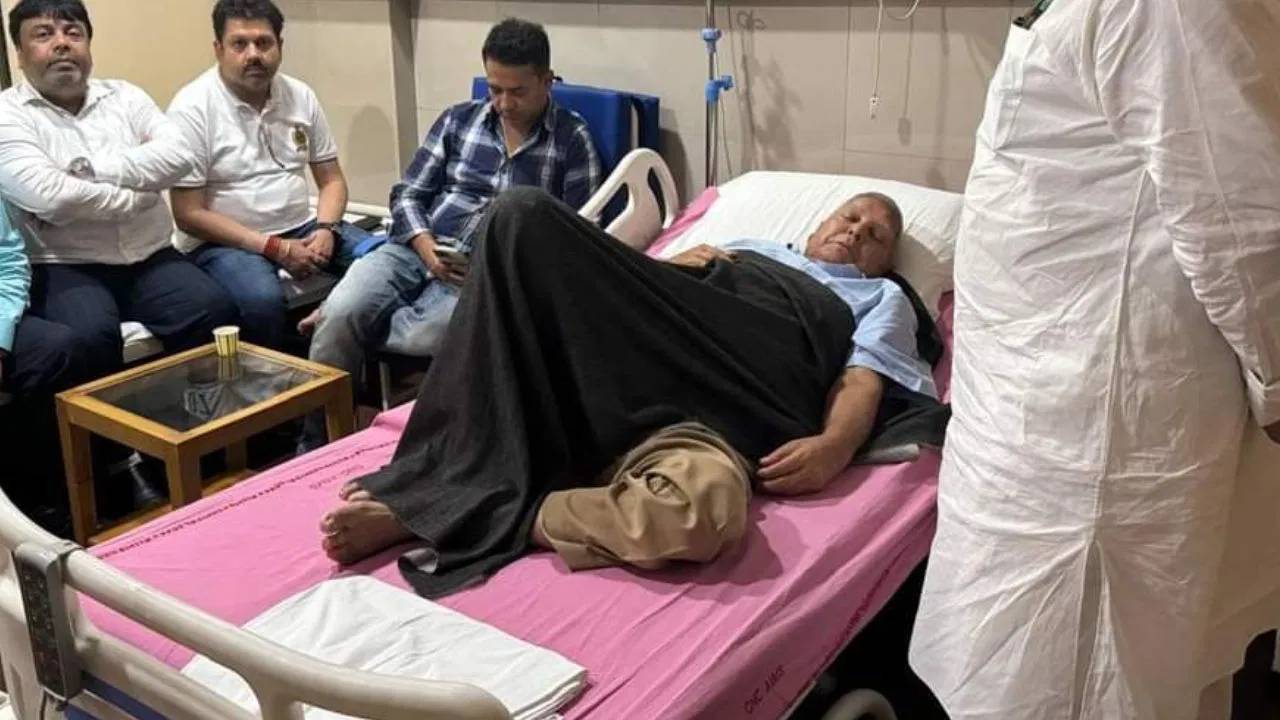 Lalu Yadav : విషమించిన లాలూ ప్రసాద్ యాదవ్ ఆరోగ్యం.. ఎయిమ్స్ లో చేరిక