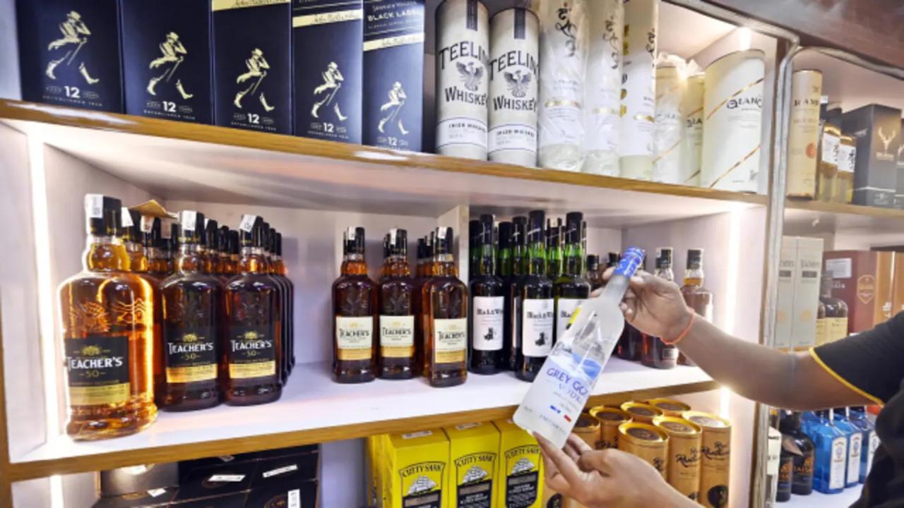 Liquor in Goa:  షాకింగ్.. గోవాలో కూడా మద్యపాన నిషేధం