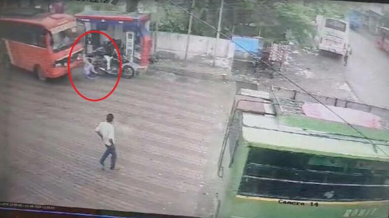 Viral Video:  డ్రైవర్ లేకుండా ఉన్నట్లుండి స్టార్ట్ అయిన బస్సు.. పెట్రోల్ పంపు కార్మికుడు మృతి