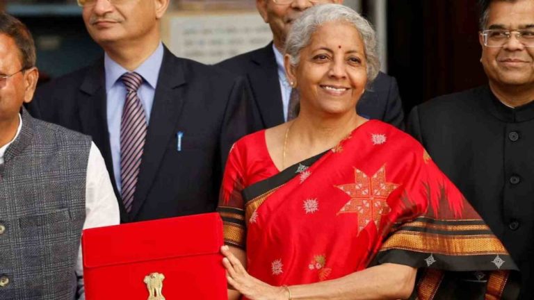 Nirmala Sitharaman: చరిత్ర సృష్టించనున్న నిర్మలా సీతారామన్..