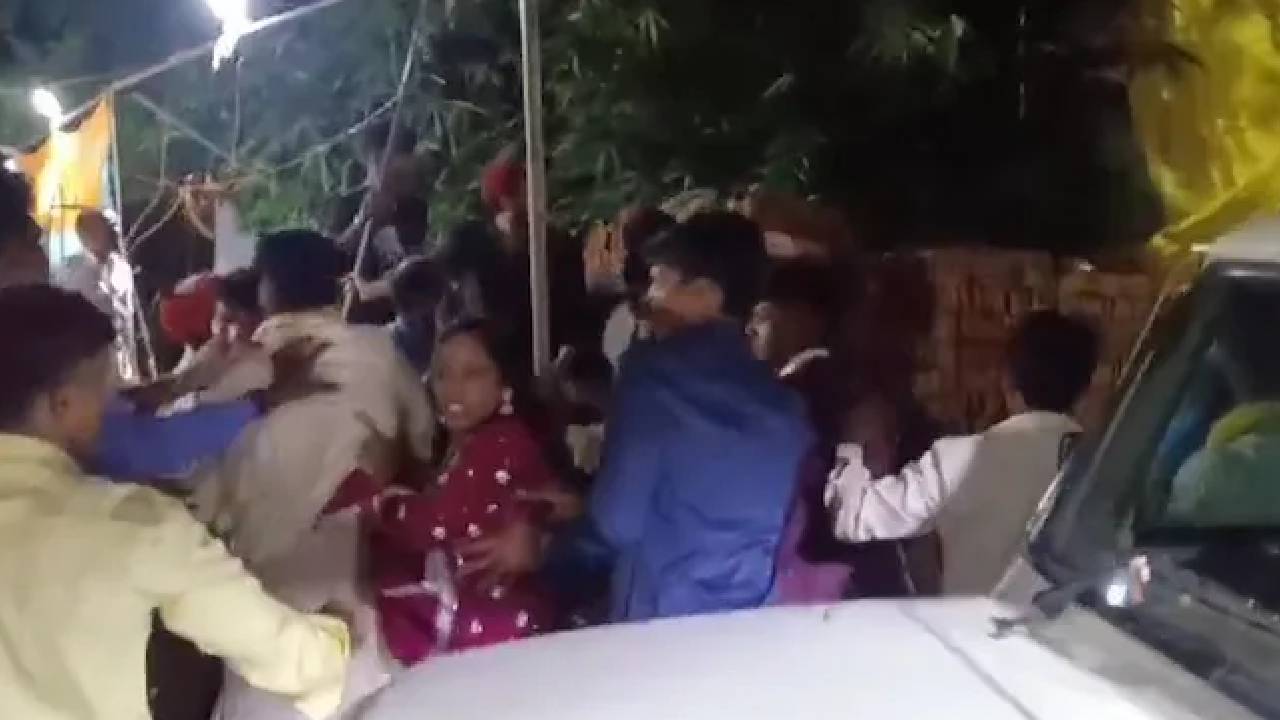 No Fish, No Wedding: చేపలు, మాంసాహారం పెట్టలేదని పెళ్లిలో వధువు కుటుంబంపై దాడి..