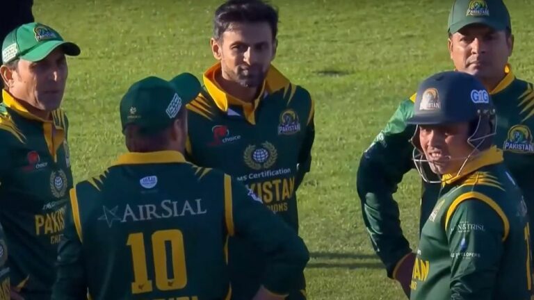 IND vs PAK: పాకిస్తాన్ చేతిలో భారత్ దారుణ ఓటమి.. సురేష్ రైనా చెలరేగినా..!