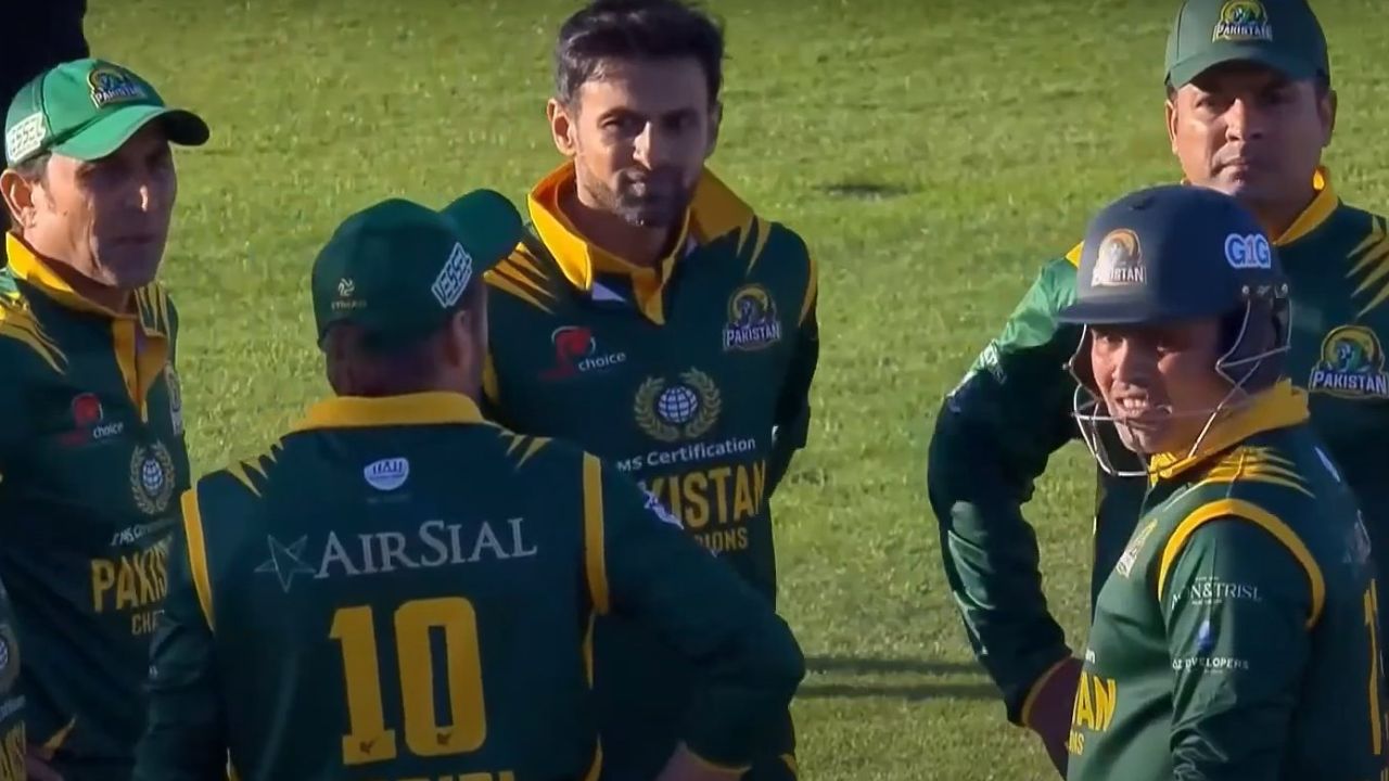 IND vs PAK: పాకిస్తాన్ చేతిలో భారత్ దారుణ ఓటమి.. సురేష్ రైనా చెలరేగినా..!