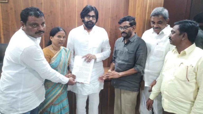 Deputy CM Pawan Kalyan: మాజీ మంత్రి కాకాణిపై డిప్యూటీ సీఎం పవన్‌కు ఫిర్యాదు..