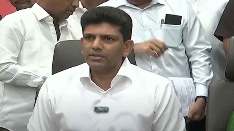 Union Minister Pemmasani Chandrasekhar: రాజకీయ పరిస్థితులు అడ్డుపడుతున్నాయి.. త్వరలోనే అభివృద్ధి పనులు పట్టాలెక్కిస్తా..