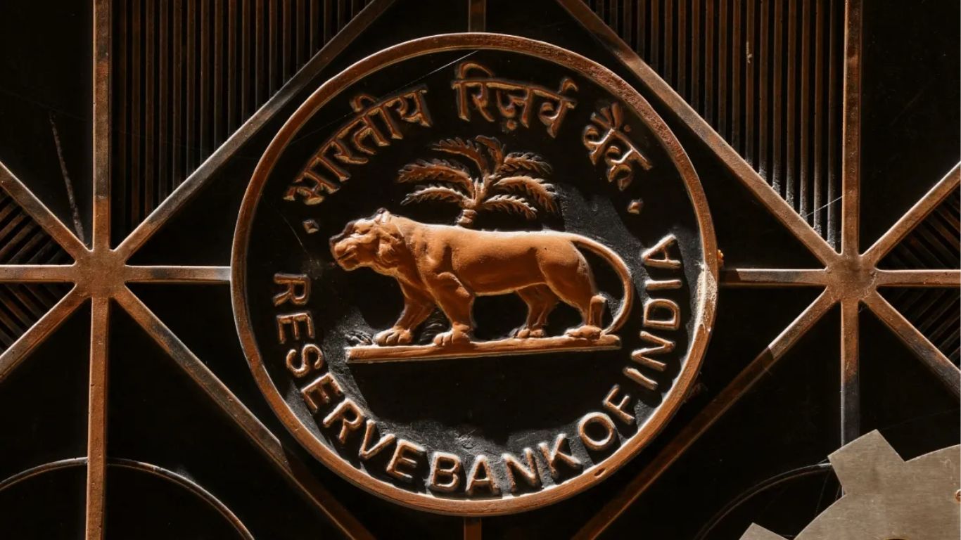 RBI Cancelled Bank Licence : బ్యాంకులకు వరుస షాకులిస్తున్న ఆర్‌బీఐ.. 7 బ్యాంకుల లైసెన్స్‌ రద్దు..