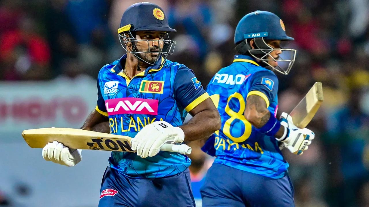 IND vs SL: భారత్ ముందు ఫైటింగ్ టార్గెట్.. శ్రీలంక స్కోరు..?