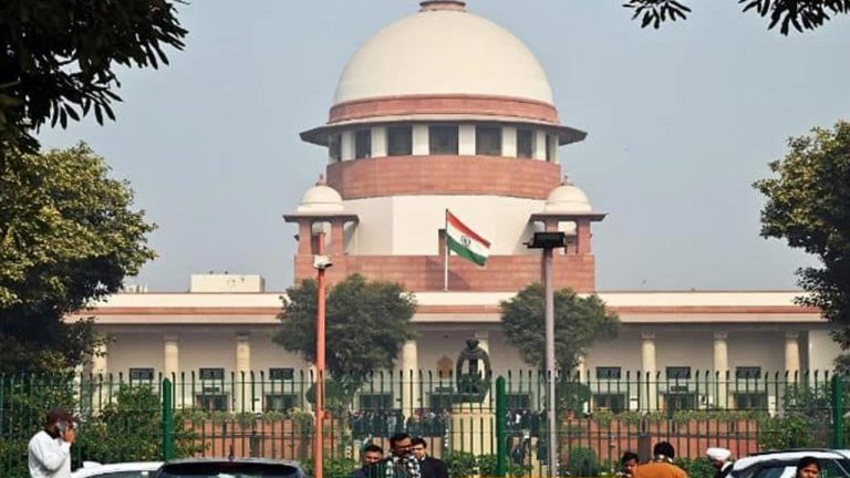Supreme Court: కేరళ, పశ్చిమ బెంగాల్‌ గవర్నర్‌ ఆఫీసులకు సుప్రీం నోటీసులు