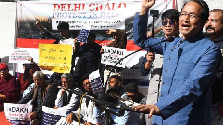 Sonam Wangchuk: లడఖ్‌పై కేంద్రానికి సోనమ్ వాంగ్‌చుక్ అల్టిమేటం..ఆగస్టు 15 నుంచి నిరాహార దీక్ష..