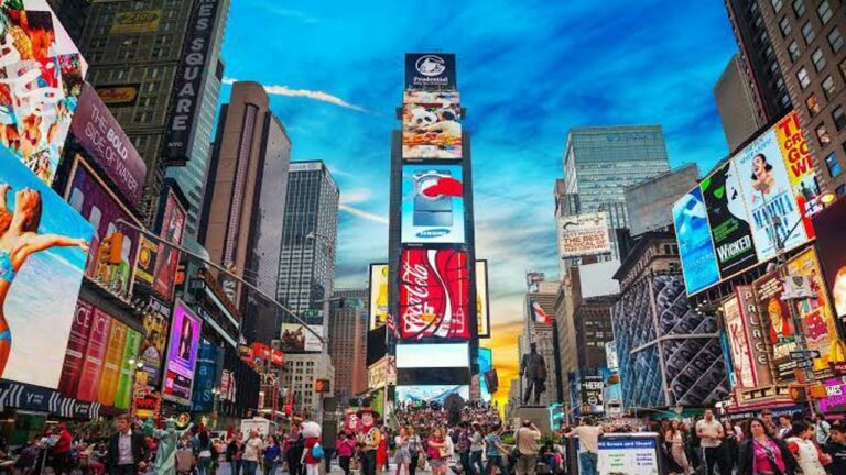 T Square: న్యూయార్క్‌లోని టైమ్స్ స్క్వేర్ తరహాలో హైదరాబాద్‌లో ‘టీ-స్క్వేర్’.. టెండర్లకు ఆహ్వానం