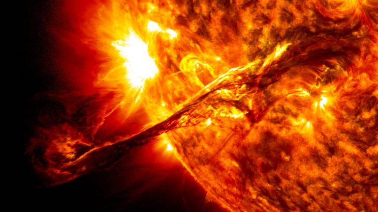 Solar Cycle: సూర్యుడిపై గందరగోళ పరిస్థితి.. ఒక సౌర చక్రం పూర్తికాక ముందే, మరొకటి ప్రారంభం..