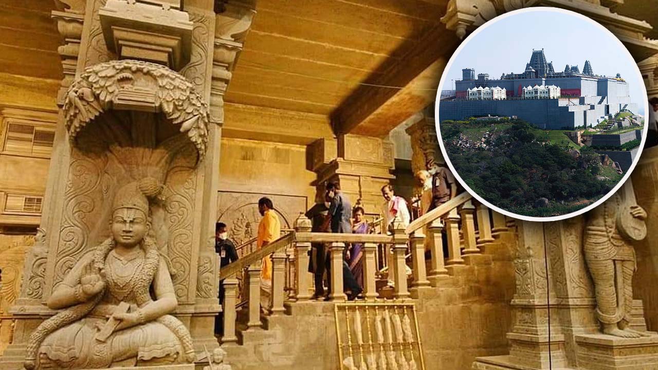 Yadagirigutta Temple: తిరుపతి తరహాలో భక్తులకు యాదాద్రిలోనూ స్వయంభువుల దర్శనం..