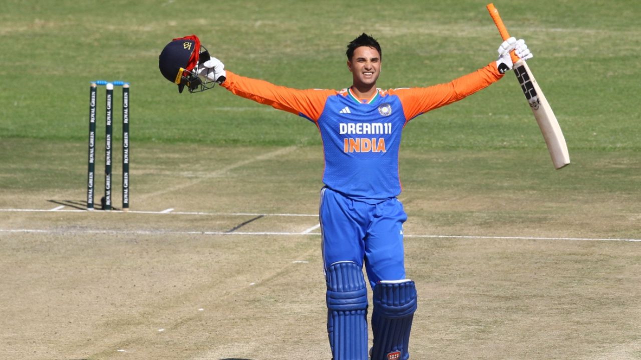 Team India: డేంజరస్ బ్యాటర్లను అధిగమించిన టీమిండియా యువ బ్యాటర్..